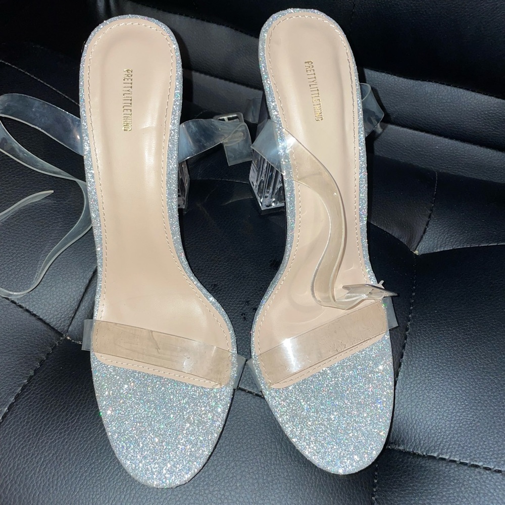 Prettylittlething heels size 5
